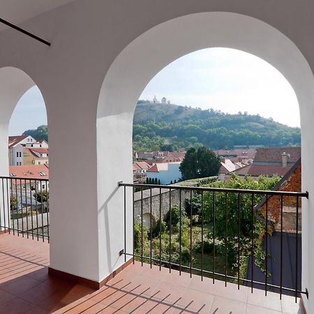 Mestsky Penzion Mikulov Hotel Exterior photo